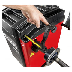 Equilibradora de ruedas automática con monitor REDATS W-680